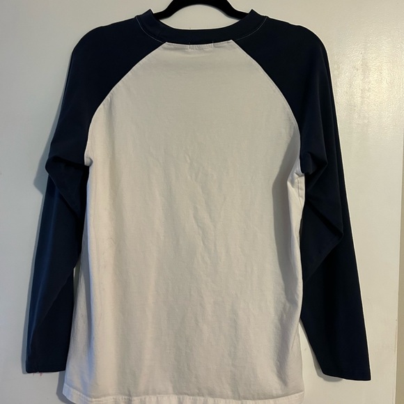 University of Toronto long sleeve by Varsity clothing brand - Picture 3 of 5